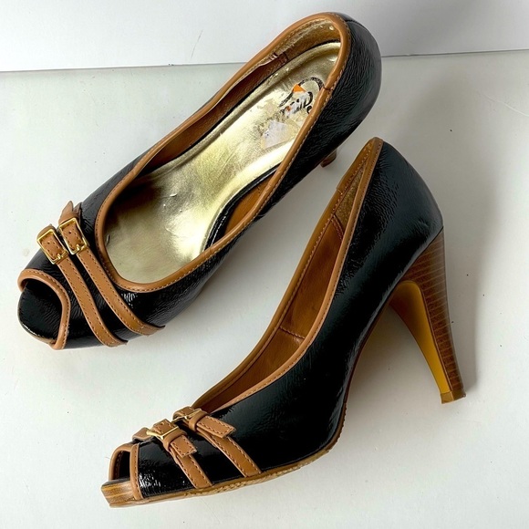 Candie's Black Brown Patent Leather Pumps Heels Buckle, Sz 8 - Picture 9 of 10